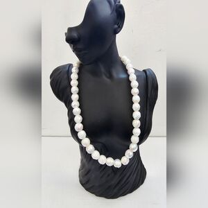 1960s vintage white faceted glass or milk glass bead necklace aurora borealis